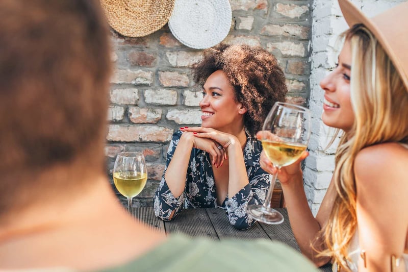 Wine-and-Good-Friends-how-to-deepen-a-relationship