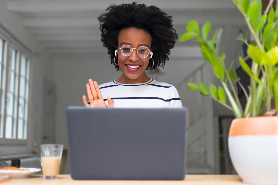 Woman-having-a-video-call-how-to-start-a-conversation-online