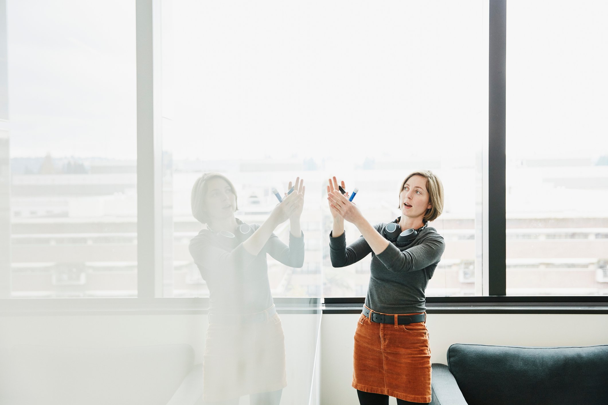 Woman-presenting-research-results-anchoring-bias