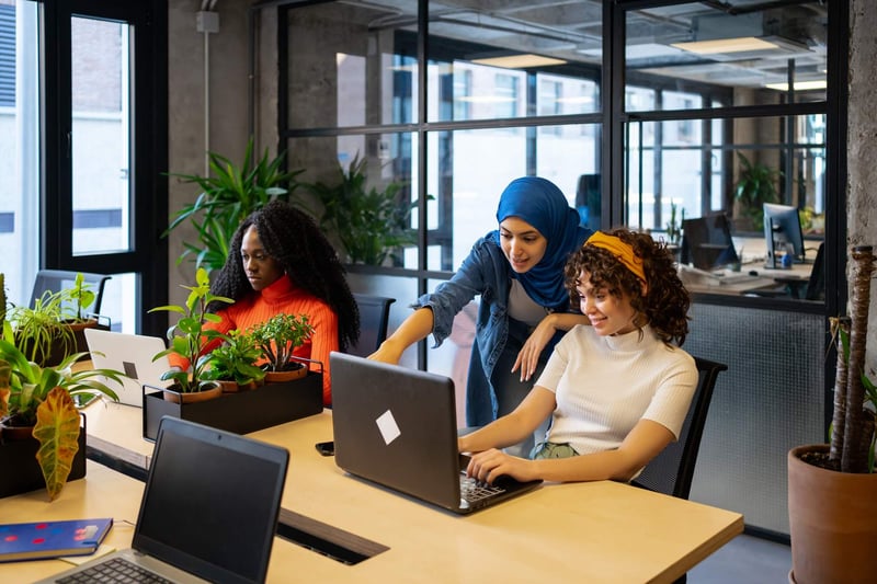 Young-Businesswomen-At-Work-In-A-Coworking