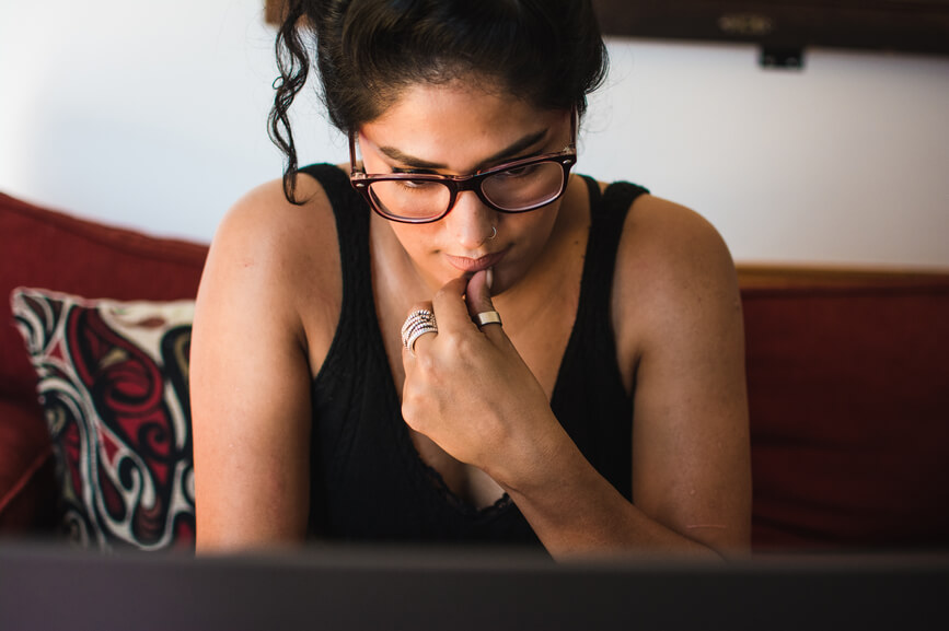 concerned-woman-looking-at-laptop-types-of-stress