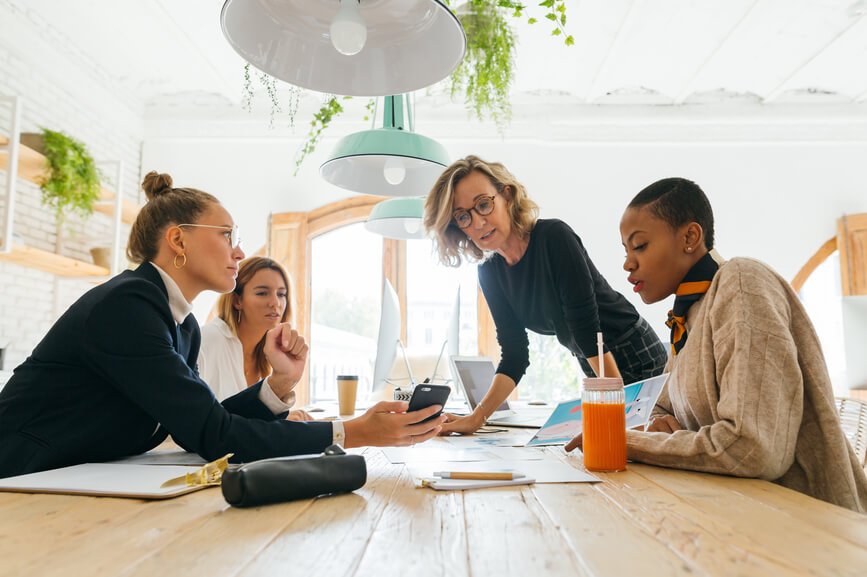 female-employees-working-on-project-situational-leadership-examples