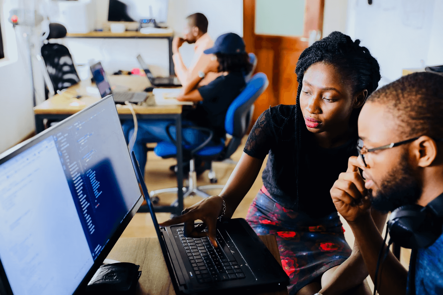 man-and-woman-working-together-work-life-balance