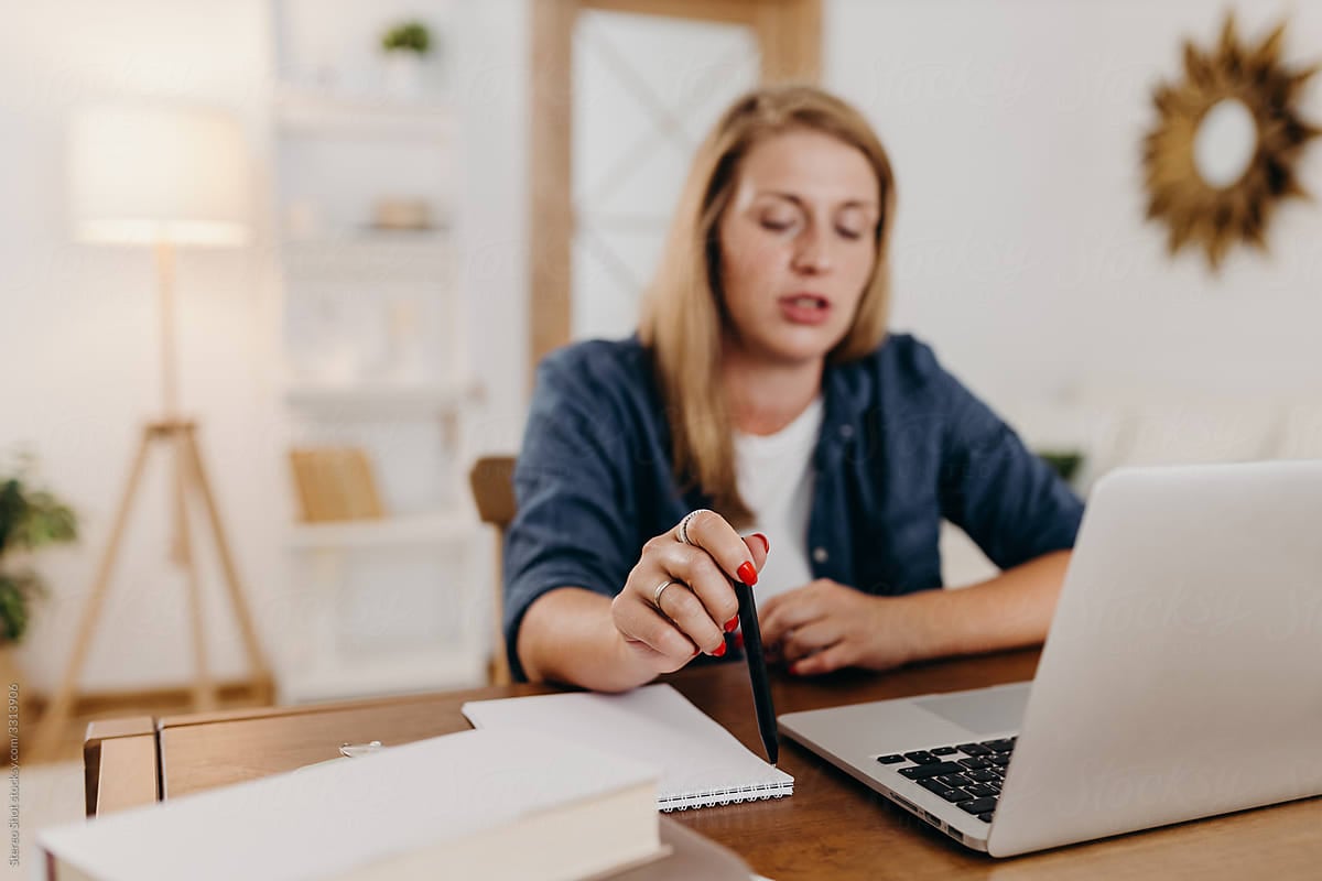 woman-working-stressed-middle-management